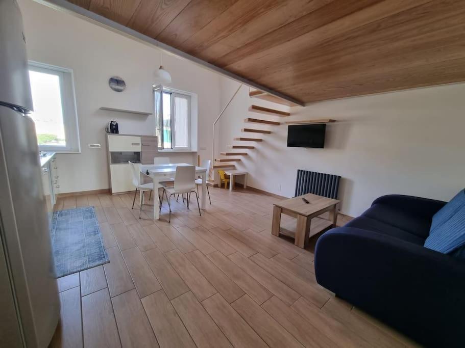 Raggio Di Sole Apartment เนเปิลส์ ภายนอก รูปภาพ