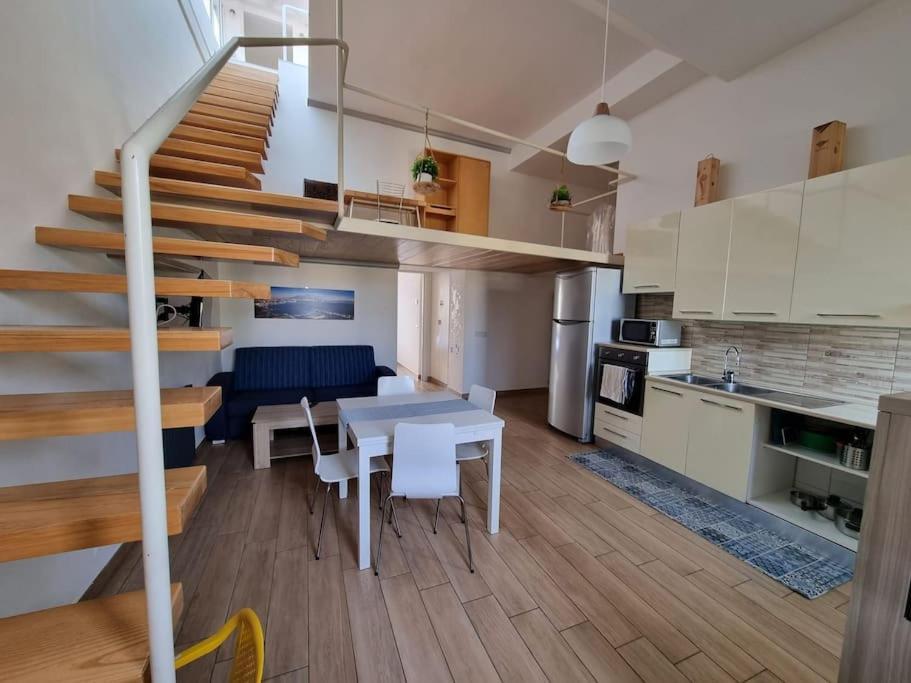 Raggio Di Sole Apartment เนเปิลส์ ภายนอก รูปภาพ