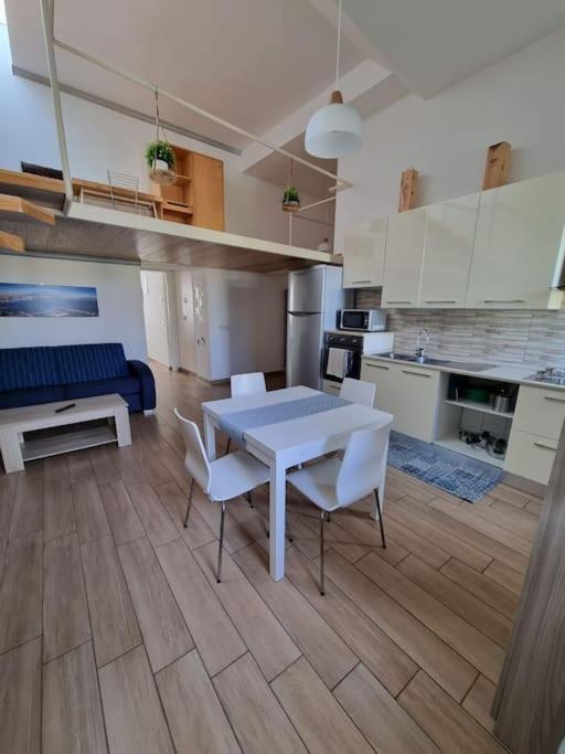 Raggio Di Sole Apartment เนเปิลส์ ภายนอก รูปภาพ
