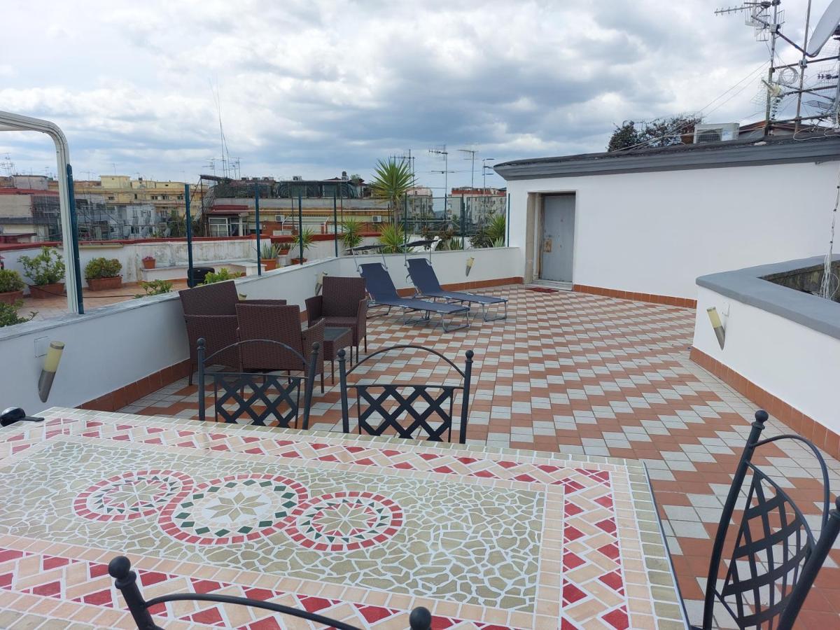 Raggio Di Sole Apartment เนเปิลส์ ภายนอก รูปภาพ